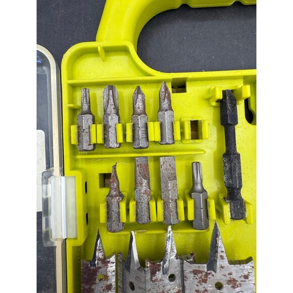 RYOBI Drilling & Driving Kit with Case – Hardware Set (A983102) - Picture 4 of 7